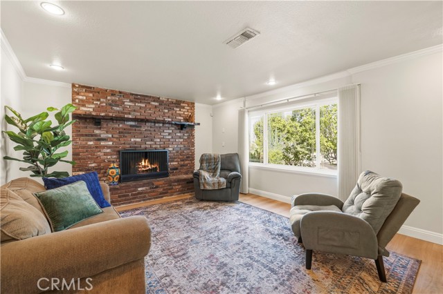 18740 Vicci Street photo 6