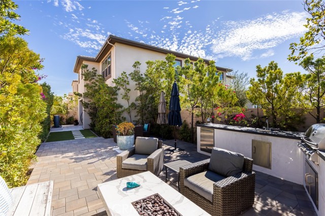 Detail Gallery Image 6 of 62 For 93 Turnstone, Irvine,  CA 92618 - 4 Beds | 4/1 Baths