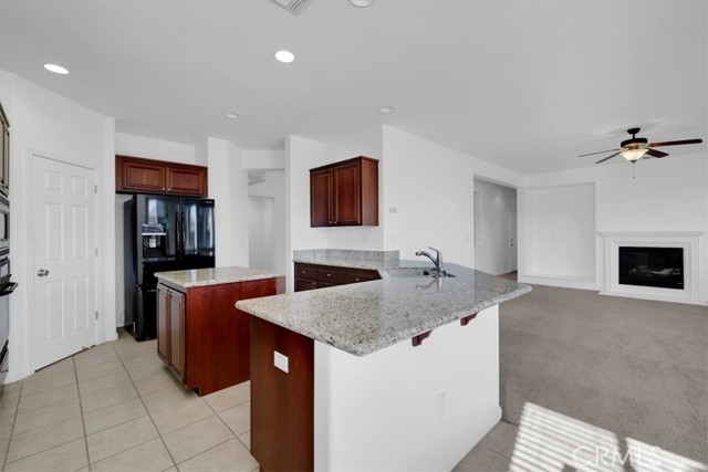 Detail Gallery Image 14 of 66 For 3813 Arcano, Olivehurst,  CA 95961 - 4 Beds | 3 Baths