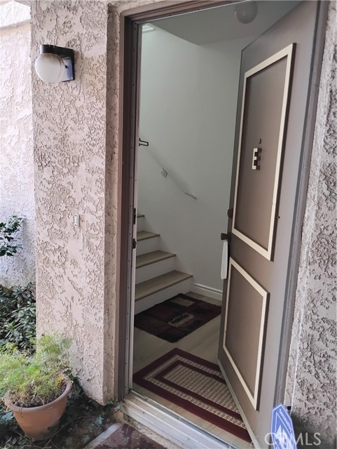 Detail Gallery Image 4 of 12 For 428 Golden Springs, Diamond Bar,  CA 91765 - 2 Beds | 1/1 Baths