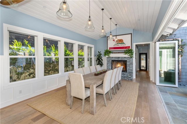 2905 Broad St, Newport Beach CA: https://media.crmls.org/medias/56c4a29e-5d90-4926-8f5e-5a9b0ed96977.jpg