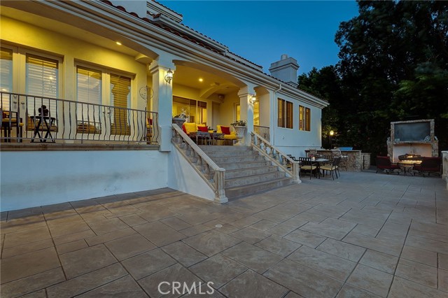 33 Sage Lane, Bell Canyon CA: https://media.crmls.org/medias/56c4eaae-b4c3-4ec5-aa69-783bbef5a7a7.jpg