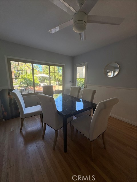 Detail Gallery Image 10 of 22 For 20955 De Mina, Woodland Hills,  CA 91364 - 3 Beds | 2 Baths