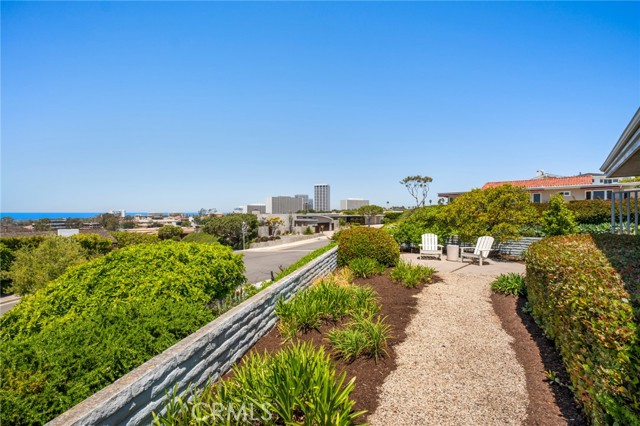 Detail Gallery Image 19 of 44 For 2701 Windover Dr, Corona Del Mar,  CA 92625 - 4 Beds | 2/1 Baths