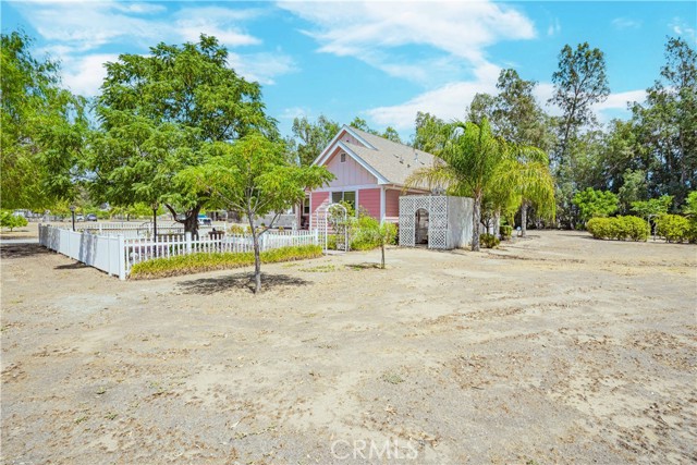 Detail Gallery Image 13 of 61 For 28200 Patterson Ave, Winchester,  CA 92596 - 3 Beds | 2 Baths