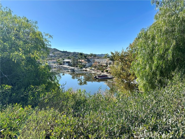 Detail Gallery Image 45 of 50 For 23856 Outrigger, Canyon Lake,  CA 92587 - 3 Beds | 2 Baths