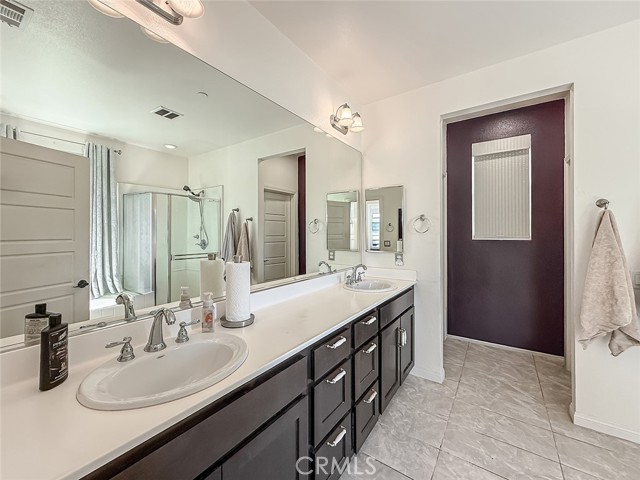 Image 36 of 49 For 458 Edgewood Drive