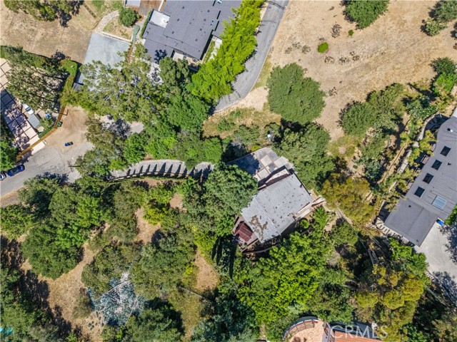 3540 N Knoll Drive, Los Angeles CA: https://media.crmls.org/medias/56c8142b-ff56-4324-a604-44e7f2723fb6.jpg