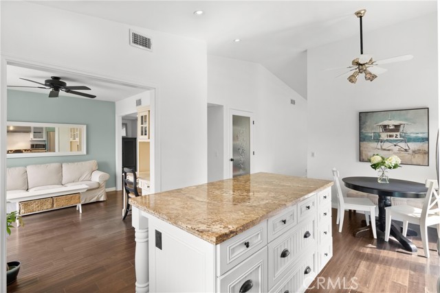 Detail Gallery Image 11 of 38 For 20851 Lancelot Ln, Huntington Beach,  CA 92646 - 4 Beds | 2 Baths