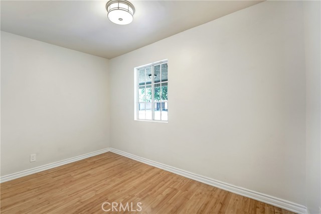 Detail Gallery Image 9 of 15 For 8547 Keokuk Ave, Winnetka,  CA 91306 - 4 Beds | 2 Baths