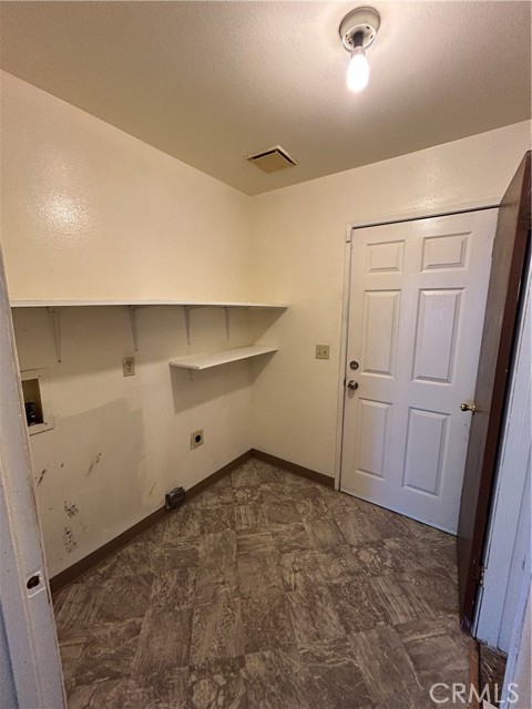 Detail Gallery Image 7 of 20 For 7625 Glenmont Way, Antelope,  CA 95843 - 4 Beds | 2/1 Baths