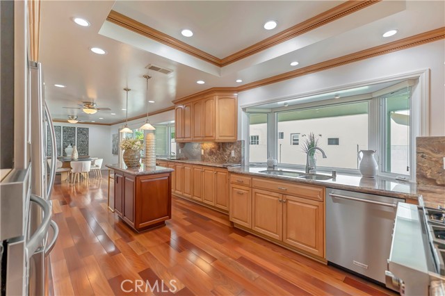 Detail Gallery Image 23 of 63 For 19201 Sherborne Ln, Huntington Beach,  CA 92646 - 4 Beds | 2/1 Baths