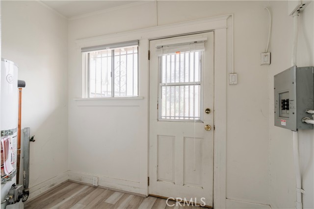 2973 W Avenue 33, Los Angeles CA: https://media.crmls.org/medias/56cbd92a-be3c-464c-8410-d77d02acc418.jpg