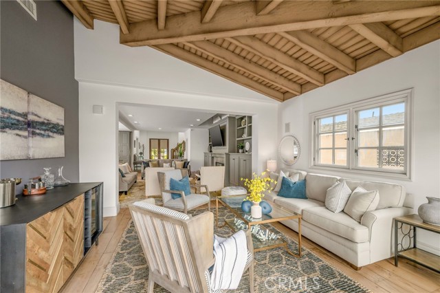 480 Cress Street, Laguna Beach CA: https://media.crmls.org/medias/56cc1d65-6887-484e-bbc4-07a560aa9a64.jpg