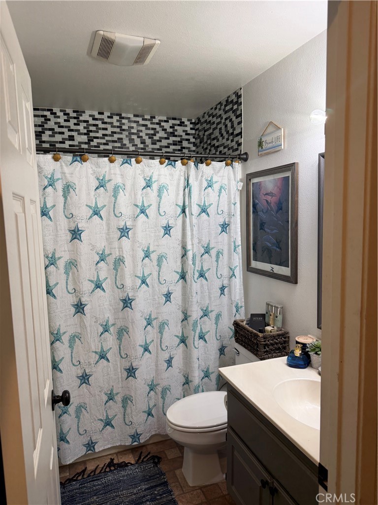https://media.crmls.org/medias/56ccd35d-bf99-406d-b4a7-e5ef801bf8bd.jpg?preset=X-Large