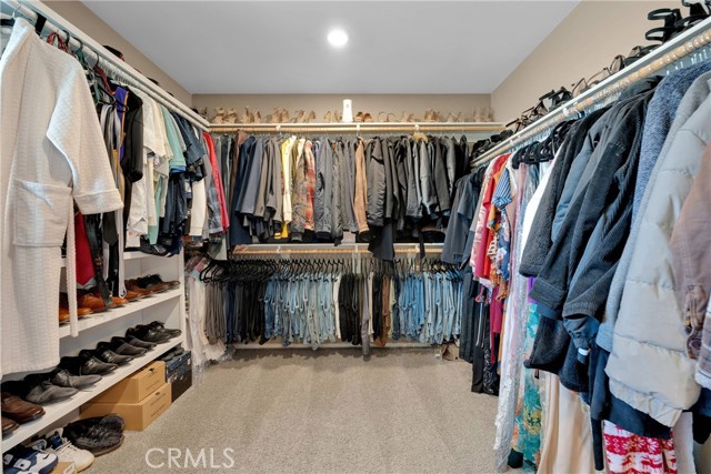 10562 Chevron Court, Adelanto CA: https://media.crmls.org/medias/56ccf795-d19d-455a-adf7-c8344b5db474.jpg
