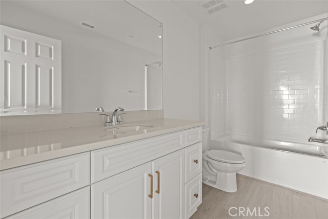 27341 Dunite Drive, Perris CA: https://media.crmls.org/medias/56cd0dca-9f30-4f70-9e6d-ac737f832b5d.jpg