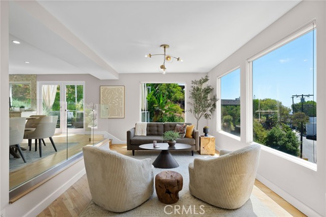 Detail Gallery Image 31 of 57 For 1690 N Crescent Heights Bld, Los Angeles,  CA 90069 - 3 Beds | 4 Baths