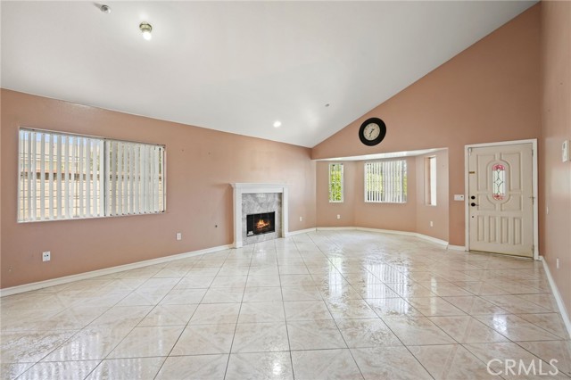 11833 Pendleton Street, Sun Valley CA: https://media.crmls.org/medias/56ce8ef3-fd90-44ab-bd40-672695300be0.jpg