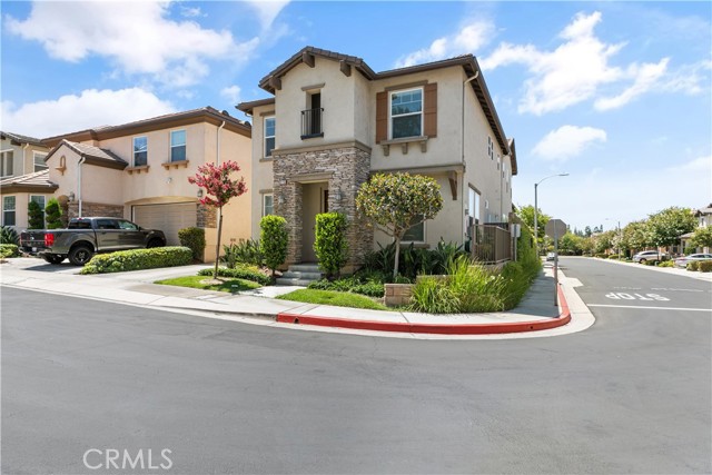Detail Gallery Image 4 of 46 For 213 Polk St, Placentia,  CA 92870 - 5 Beds | 4 Baths