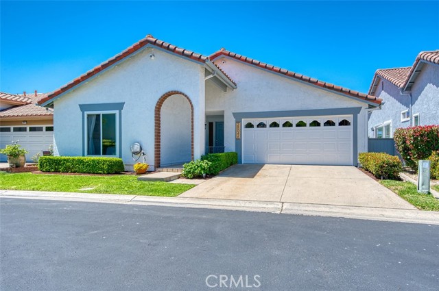 Detail Gallery Image 2 of 56 For 28046 Espinoza, Mission Viejo,  CA 92692 - 2 Beds | 2 Baths