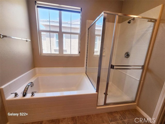 Detail Gallery Image 6 of 8 For 13031 Snapdragon St, Corona,  CA 92880 - 3 Beds | 2/1 Baths