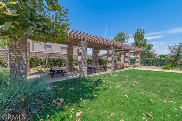 Detail Gallery Image 18 of 22 For 8687 Festival, Chino,  CA 91708 - 4 Beds | 3/1 Baths