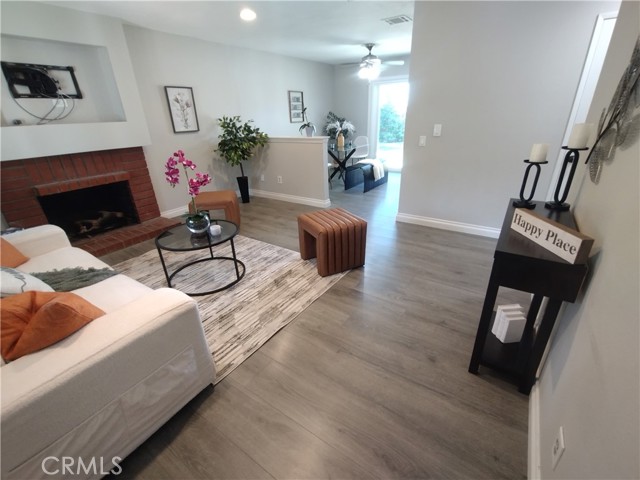 Detail Gallery Image 4 of 18 For 2204 Mcneil Cir, Corona,  CA 92882 - 3 Beds | 2 Baths