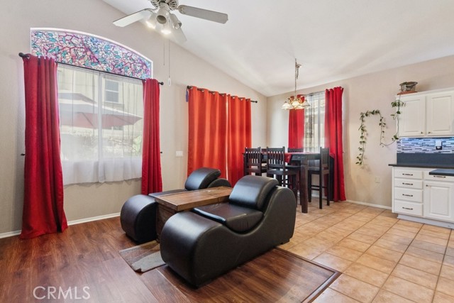 Detail Gallery Image 6 of 22 For 27800 Blaze Ln, Menifee,  CA 92585 - 3 Beds | 2/1 Baths