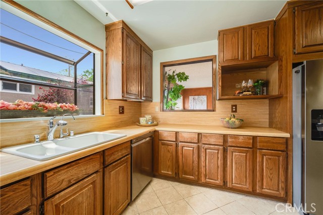 Detail Gallery Image 9 of 33 For 4335 Knoxville, Lakewood,  CA 90713 - 3 Beds | 2 Baths