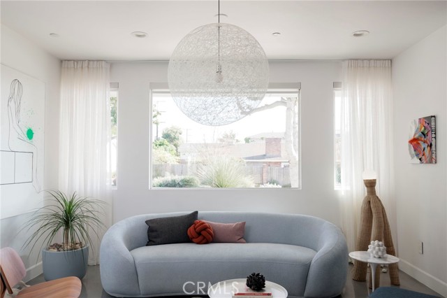 Detail Gallery Image 9 of 50 For 5473 E 4th, Long Beach,  CA 90814 - 3 Beds | 2/1 Baths