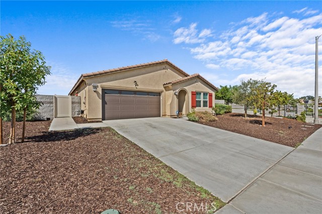 Detail Gallery Image 3 of 36 For 26555 Calle Los Robles, Menifee,  CA 92585 - 3 Beds | 2 Baths