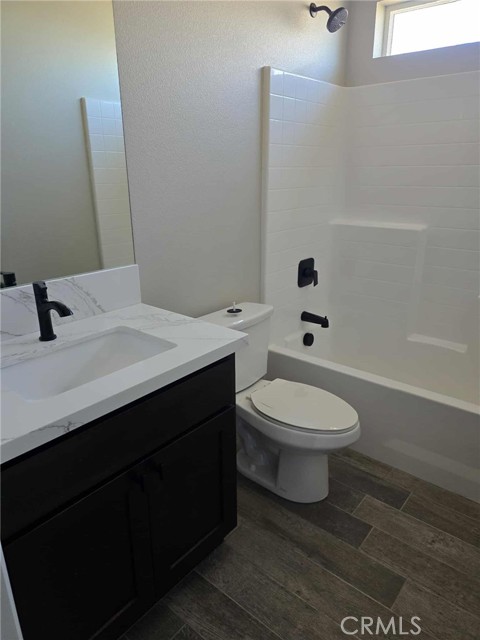 12358 Sioux Court, Apple Valley CA: https://media.crmls.org/medias/56d0439d-6992-4d58-9cb8-76db7470f202.jpg