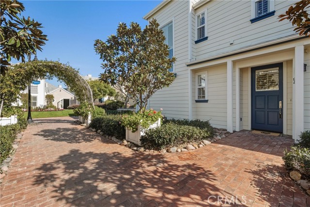 Detail Gallery Image 2 of 45 For 1800 S Pacific Coast #94,  Redondo Beach,  CA 90277 - 3 Beds | 3 Baths