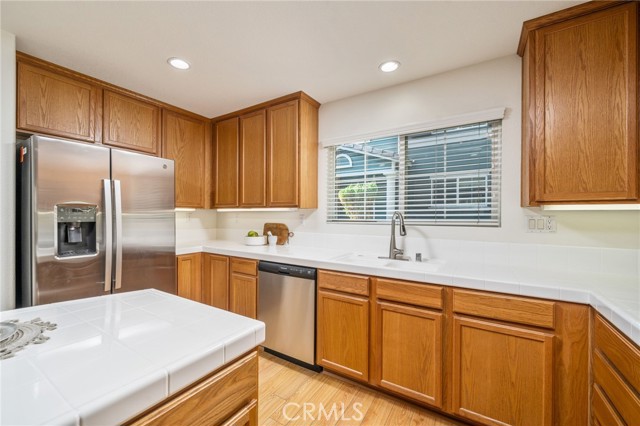 Detail Gallery Image 12 of 43 For 406 N Placer Privado, Ontario,  CA 91764 - 3 Beds | 2/1 Baths