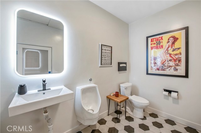  Commercial for Sale in Playa del Rey, California
