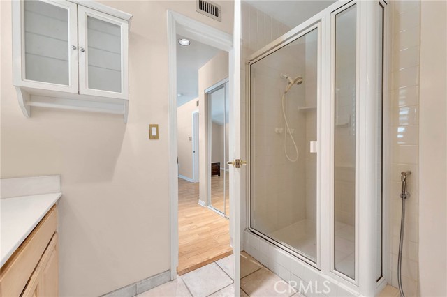 Detail Gallery Image 25 of 37 For 23230 Bigler St, Woodland Hills,  CA 91364 - 3 Beds | 2 Baths