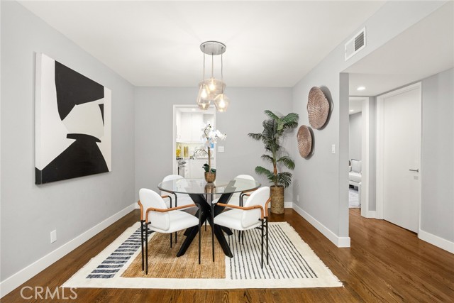 495 W WALNUT Street, Pasadena CA: https://media.crmls.org/medias/56d1c2e8-3f06-4fd1-9245-9841290997ed.jpg