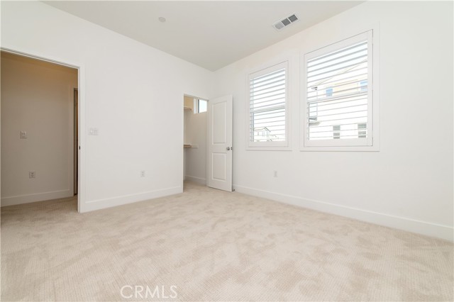 330 Proctor, Irvine CA: https://media.crmls.org/medias/56d2e76a-e5b0-440c-aaee-352d53cd788d.jpg