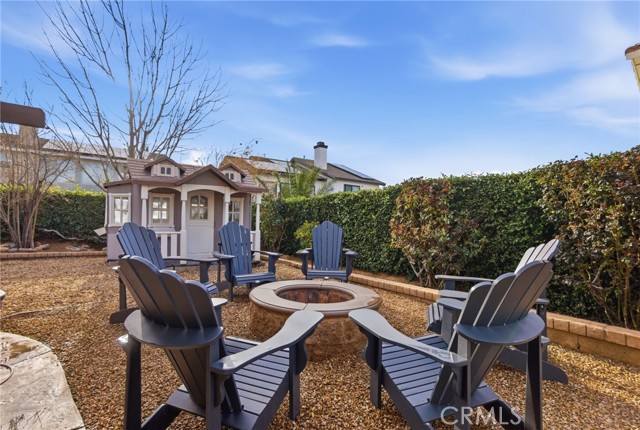 Detail Gallery Image 8 of 39 For 40125 Palmetto Dr, Palmdale,  CA 93551 - 4 Beds | 2/1 Baths