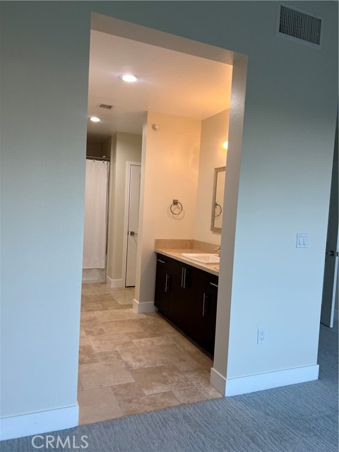 402 Rockefeller, Irvine CA: https://media.crmls.org/medias/56d3339c-d27b-41e9-bdbe-07aff02fe8dd.jpg