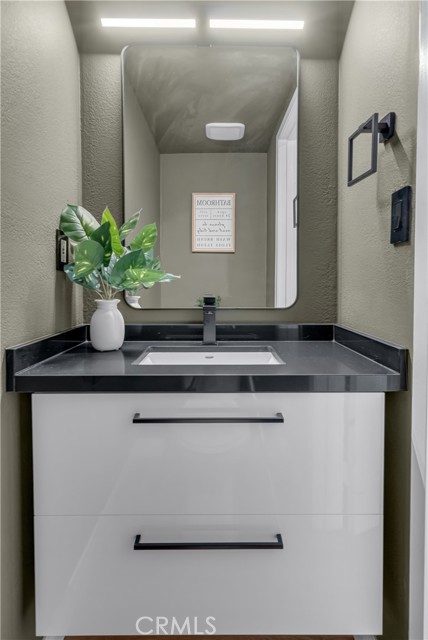 662 Sycamore Avenue, Claremont CA: https://media.crmls.org/medias/56d3a25d-87d7-4d6e-a294-a6364120c8c8.jpg