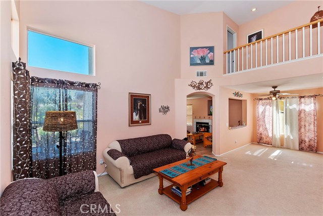 Detail Gallery Image 4 of 45 For 861 Poppyseed Ln, Corona,  CA 92881 - 3 Beds | 2/1 Baths