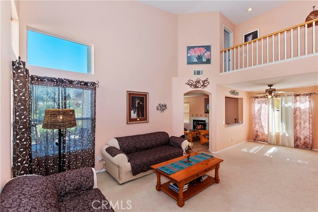 Detail Gallery Image 4 of 45 For 861 Poppyseed Ln, Corona,  CA 92881 - 3 Beds | 2/1 Baths