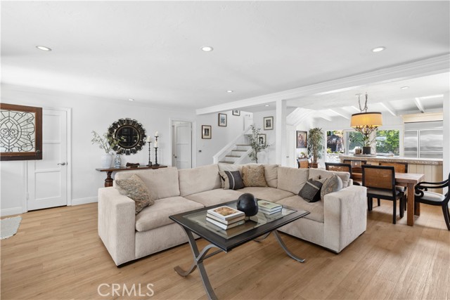 Detail Gallery Image 4 of 21 For 540 De Anza Dr, Corona Del Mar,  CA 92625 - 4 Beds | 3/1 Baths