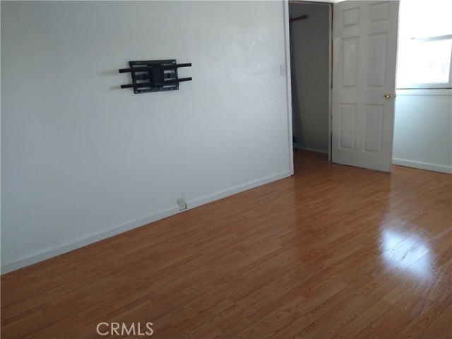 609 S Buena Vista Street, Hemet CA: https://media.crmls.org/medias/56d50f56-ff38-45f8-8f6b-411010017edd.jpg