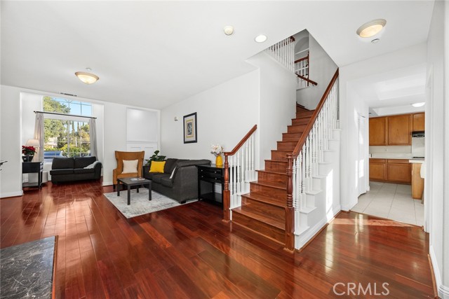 Detail Gallery Image 16 of 38 For 470 W Duarte #B,  Arcadia,  CA 91007 - 3 Beds | 2/1 Baths