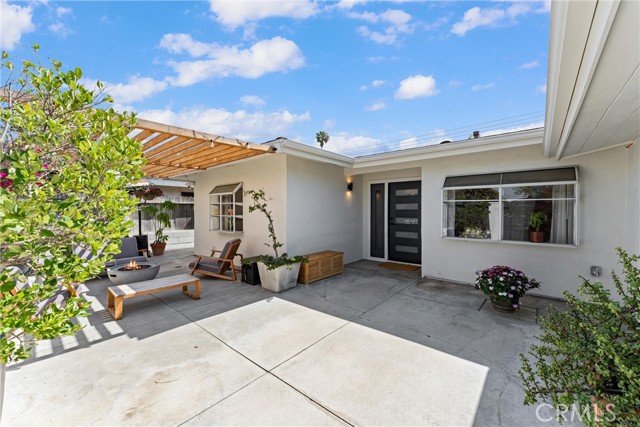 2924 Royal Palm Drive, Costa Mesa CA: https://media.crmls.org/medias/56d5a93f-f9cd-468c-8b94-fc0eaf1c5242.jpg