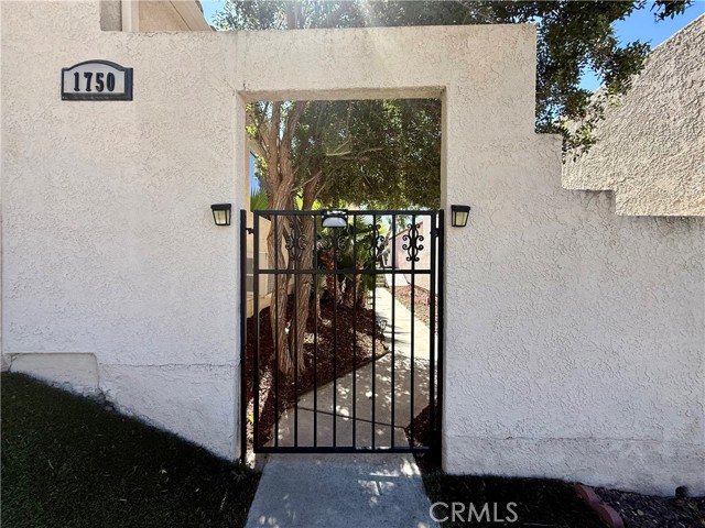 Detail Gallery Image 3 of 33 For 1750 Carrera, San Jacinto,  CA 92583 - 2 Beds | 2 Baths