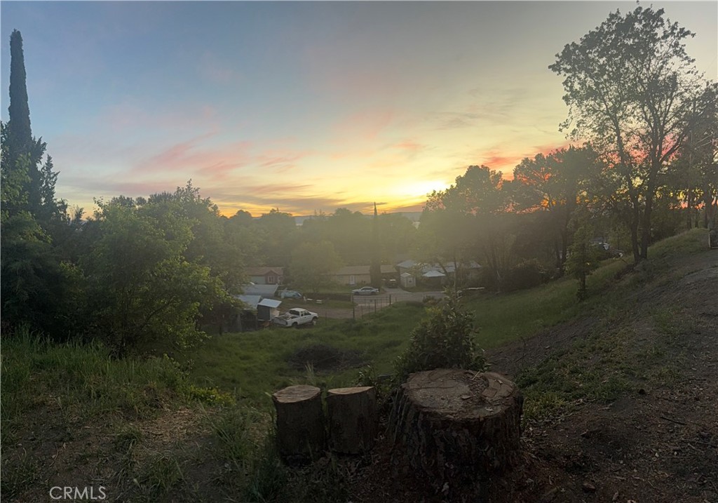 https://media.crmls.org/medias/56d77993-8bac-43da-9f0b-9edf8c4f0452.jpg?preset=X-Large